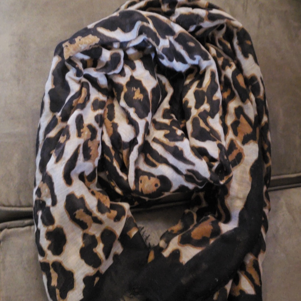 Scarf - Picture 2 of 2